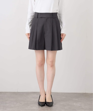 タックショートトパンツ