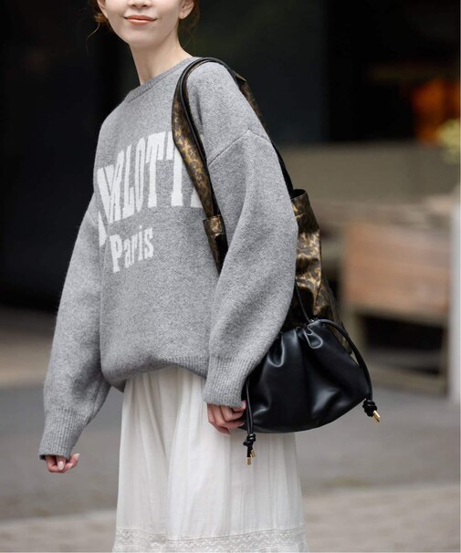 CHARLOTTE ロゴニット