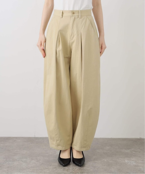 パウダリーチノタックカーブトラウザー