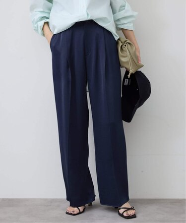 サテンタックパンツ