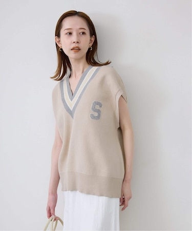 サガラ刺繍レタードベスト