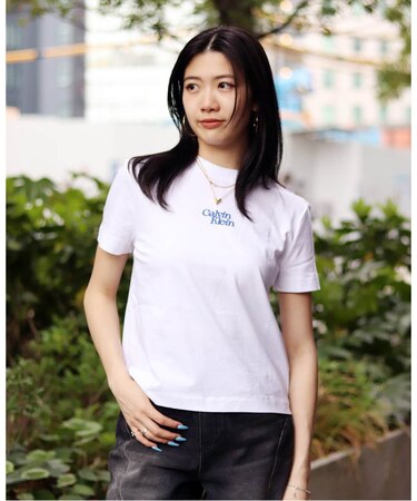 Calvin Klein /カルバン クラインSS FLOCKED LOGO CREWNK TEE