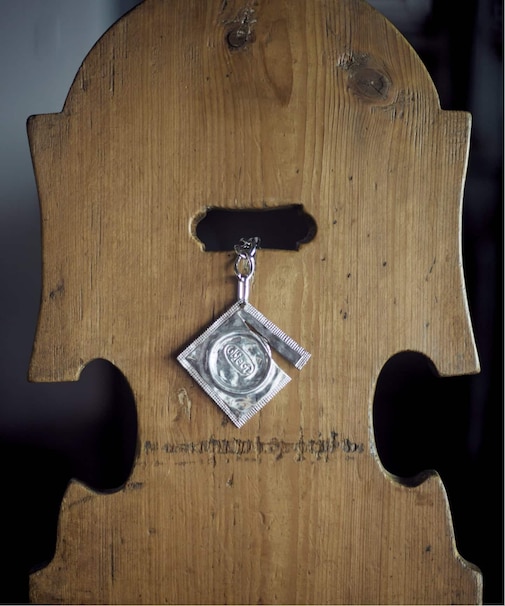 THE OBJECT / ザ オブジェクト Ripped Raincoat Keyring