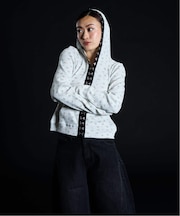 フックディテール ワッフルジップフーディー / J Floral Hook Waffle Hood