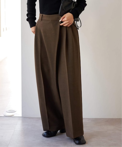 ツイルアシンメトリータックパンツ