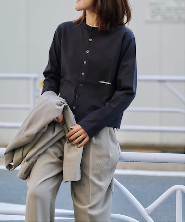 ロゴ刺繍コットンクルーネックカーディガン