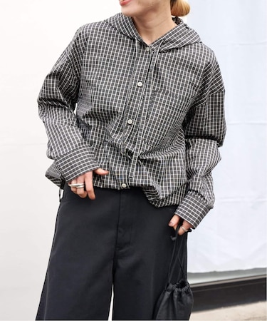 フーディシャツ