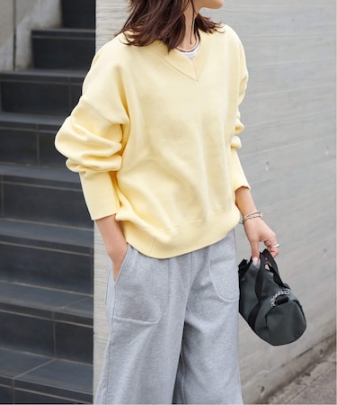 スウェットライクVネックニットプルオーバー