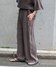 グレー
