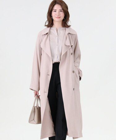 ハニーサックルローズ トレンチコート