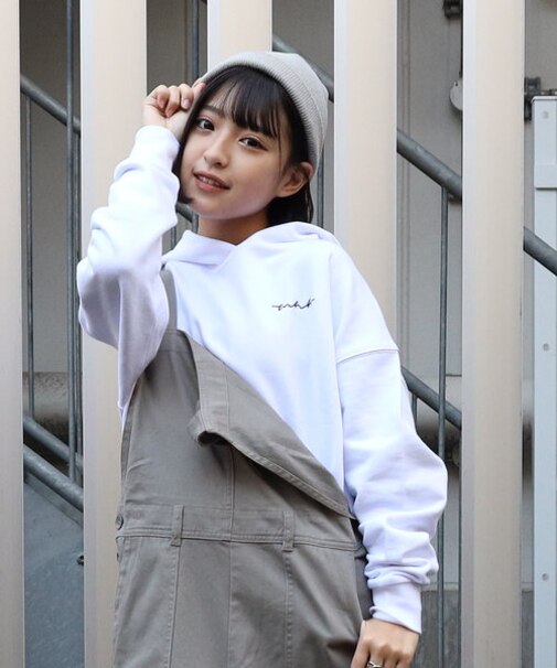 スウェットパーカー(Right-on×YouTubeチャンネル「みなみチャンネル」)