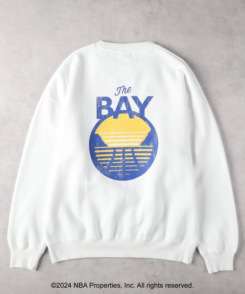NBAチームロゴ入りスウェットシャツ ベージュ NBAチームロゴ入りスウェットシャツ ベージュ