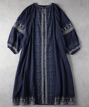 ハニーサックルローズ 刺繍ワンピース