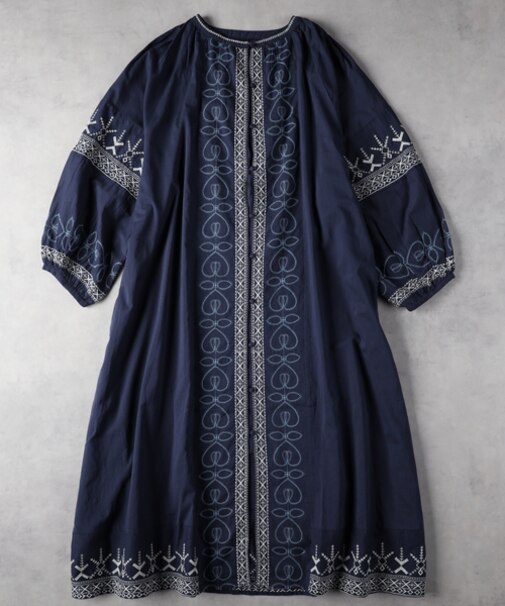 ハニーサックルローズ 刺繍ワンピース