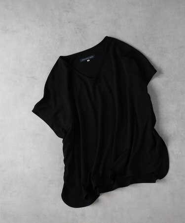 ハニーサックルローズ 接触冷感ドルマンＶネックＴシャツ