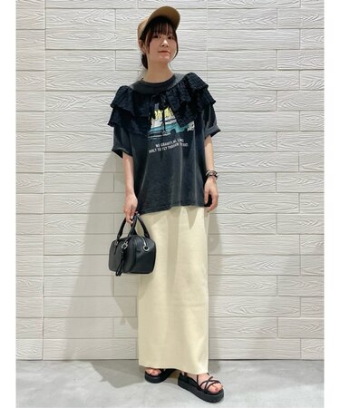 ハニーサックルローズ ニットタイトスカート