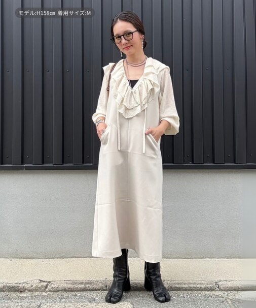 ハニーサックルローズ Ｖネックワンピース