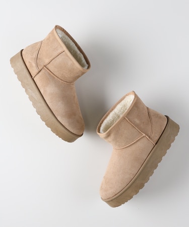 ハニーサックルローズ フェイクムートンショートブーツ