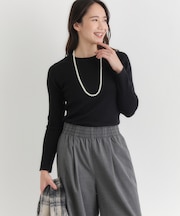 ハニーサックルローズ もちもちハイネックセーター