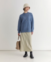 ハニーサックルローズ ボリュームクルーセーター