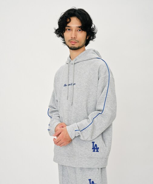 エムエルビー 刺繍ロゴスウェットパーカー