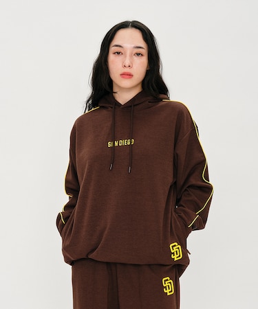 エムエルビー 刺繍ロゴスウェットパーカー