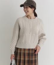 ハニーサックルローズ ケーブルショートセーター