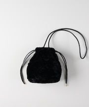 ハニーサックルローズ フェイクファー巾着バッグ