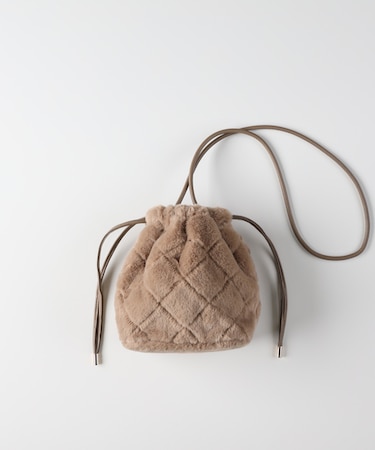 ハニーサックルローズ フェイクファー巾着バッグ