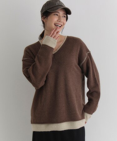 ハニーサックルローズ フェイクレイヤードVネックセーター