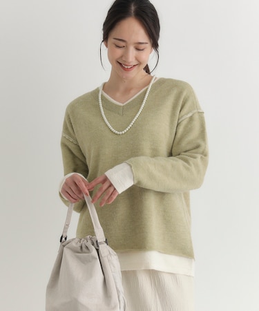 ハニーサックルローズ フェイクレイヤードVネックセーター