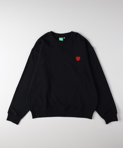 リファービッシュ ワンポイントロゴ刺繍クルーネックプルオーバー