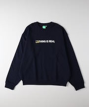 リファービッシュ ワンポイントロゴ刺繍クルーネックプルオーバー