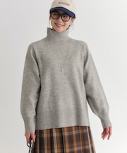 ハニーサックルローズ ハイネックセーター