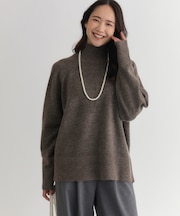 ハニーサックルローズ ハイネックセーター