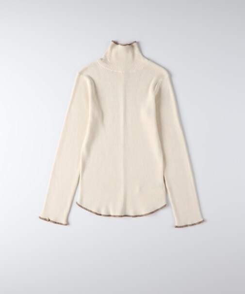 ハニーサックルローズ 配色ハイネックセーター