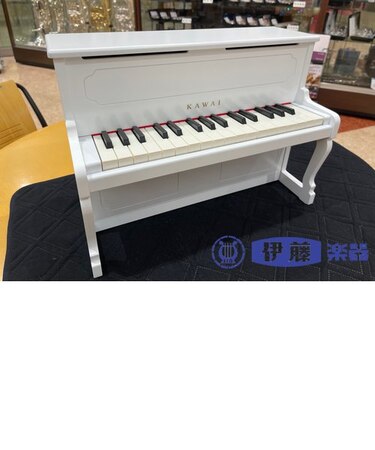 KAWAI ミニアップライトピアノ　WH