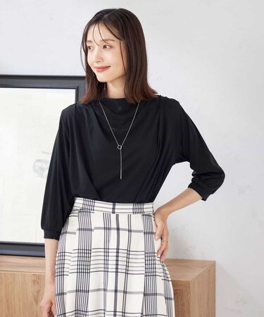 ドレープネックトップス