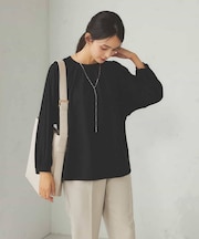 ギャザーネックドルマントップス