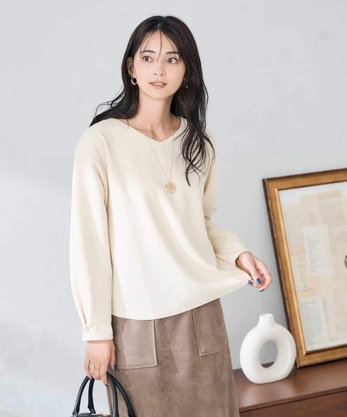 リップルVネックプルオーバー