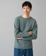 【洗濯機で洗える】ワンポイント刺繍ボートネックニット