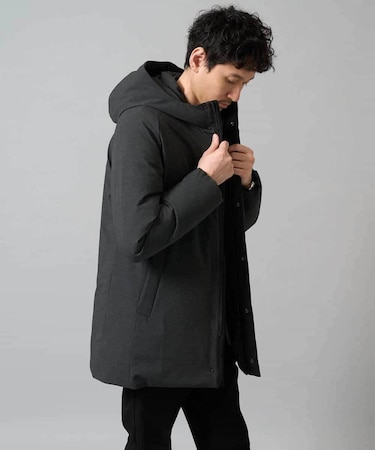 【雑誌MonoMax12月号掲載】ラミネートダウンフードコート【軽量/撥水】