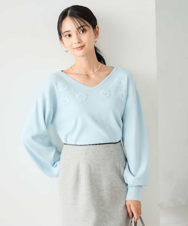 フラワー刺繍ニットプルオーバー
