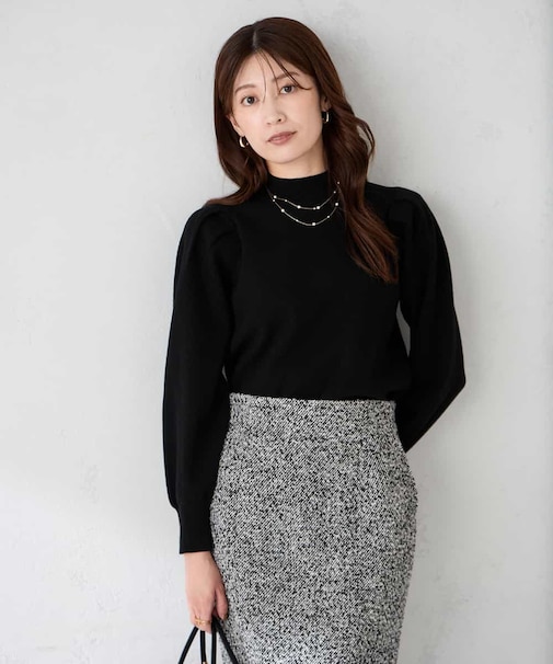 プチハイネックショルダータックニット