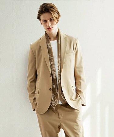 春夏のオフィススタイルにおすすめ【スマート/イージーケア/洗濯機で洗える/毛玉になりにくい/ストレッチ】アムンゼンストレッチスマートジャケット