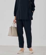 サテンテーパードパンツ【洗える/速乾/毛玉になりにくい/イージーケア】