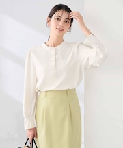 2WAYスタンドネックブラウス