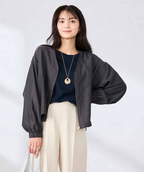 Vネックシアーブルゾン