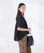 バックシャーリングTシャツ