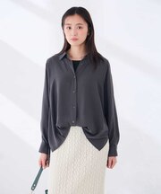 楊柳ドルマンシルエットシャツ